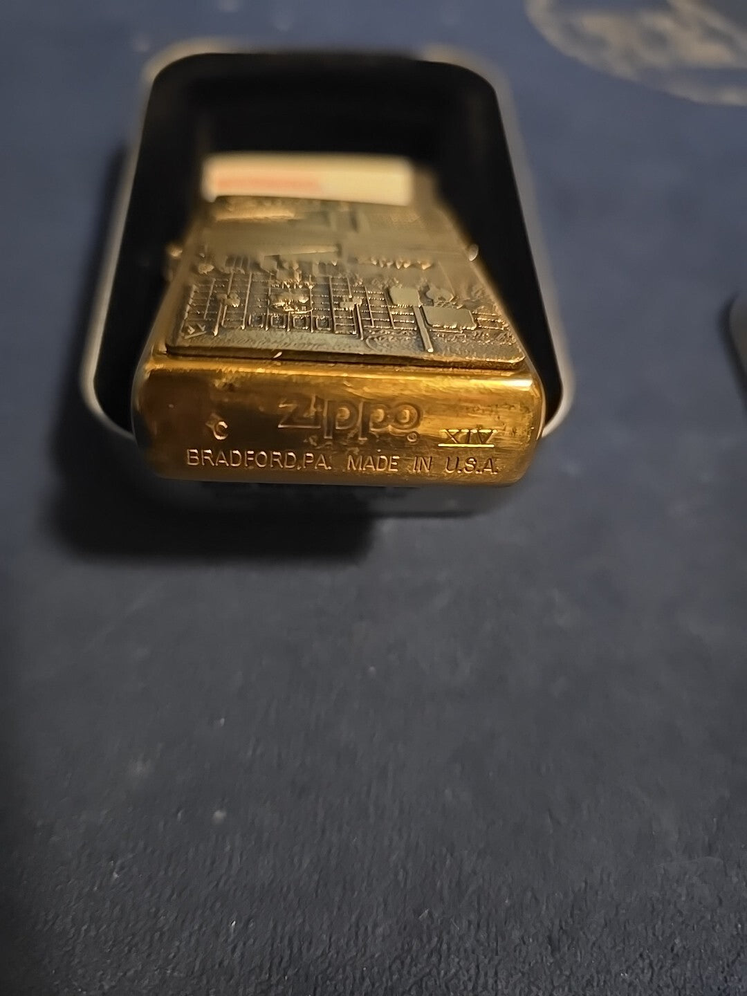 ZIPPO BUILDINGS BRASS LIGHTER 1999