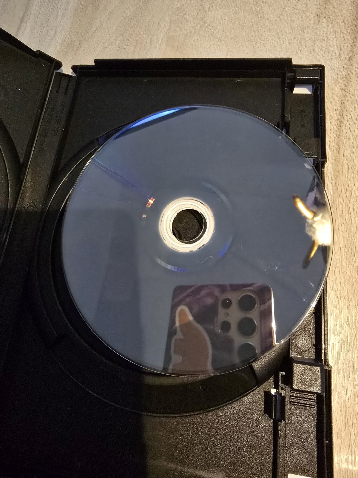 Faces in the Crowd (Blu-ray Disc, 2011)