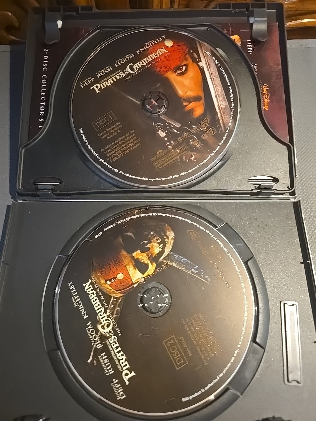 Pirates of the Caribbean: The Curse of the Black Pearl (DVD, 2003)