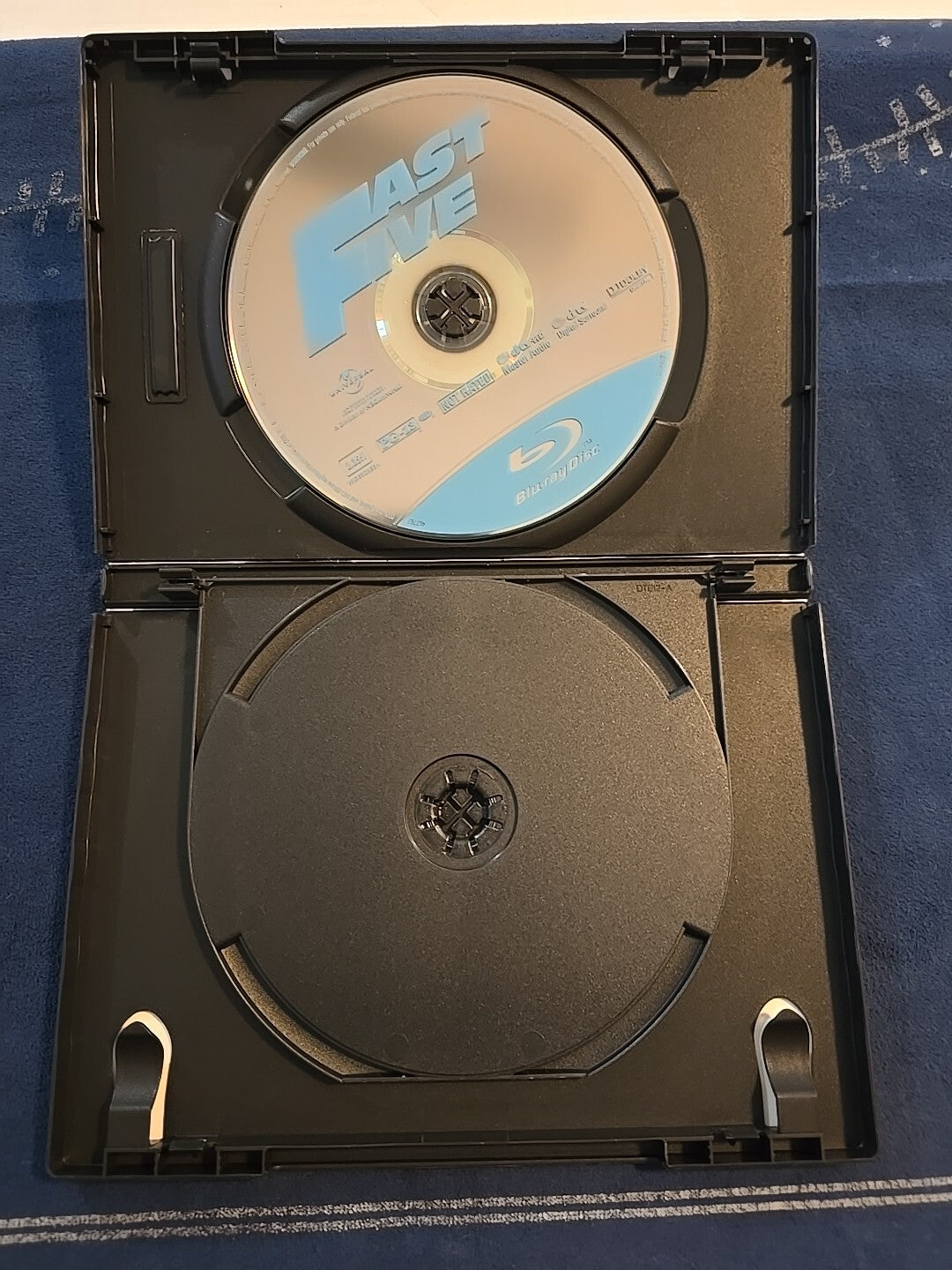 Fast Five (Blu-ray/DVD, 2011, 2-Disc Set, Rated/Unrated Includes Digital Copy...