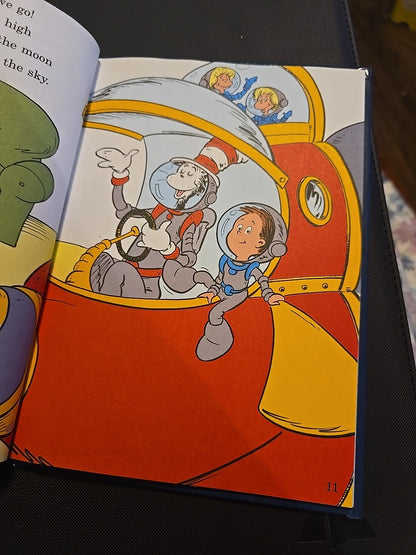 Dr Seuss's Book Lot MrBrown Can Moo, Go Dog Go, Theres No Place Like Spac3