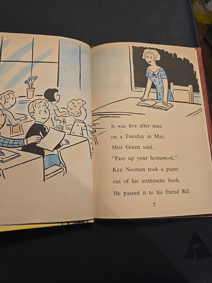 Weekly Reader Book Lot The Homework Caper & Ootah's Lucky Day