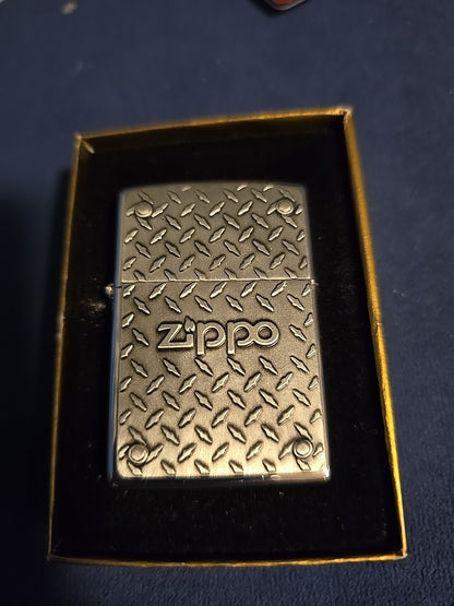 ZIPPO DIAMOND PLATE  FABRICATION  ZIPPO LIGHTER  1998